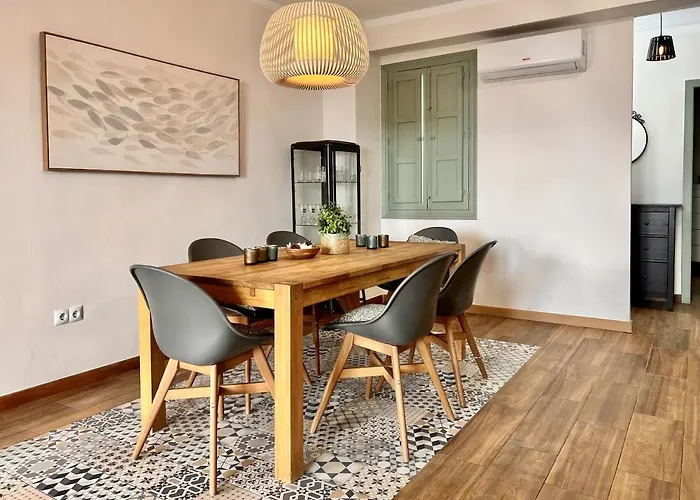 Downtown By United Renters *
